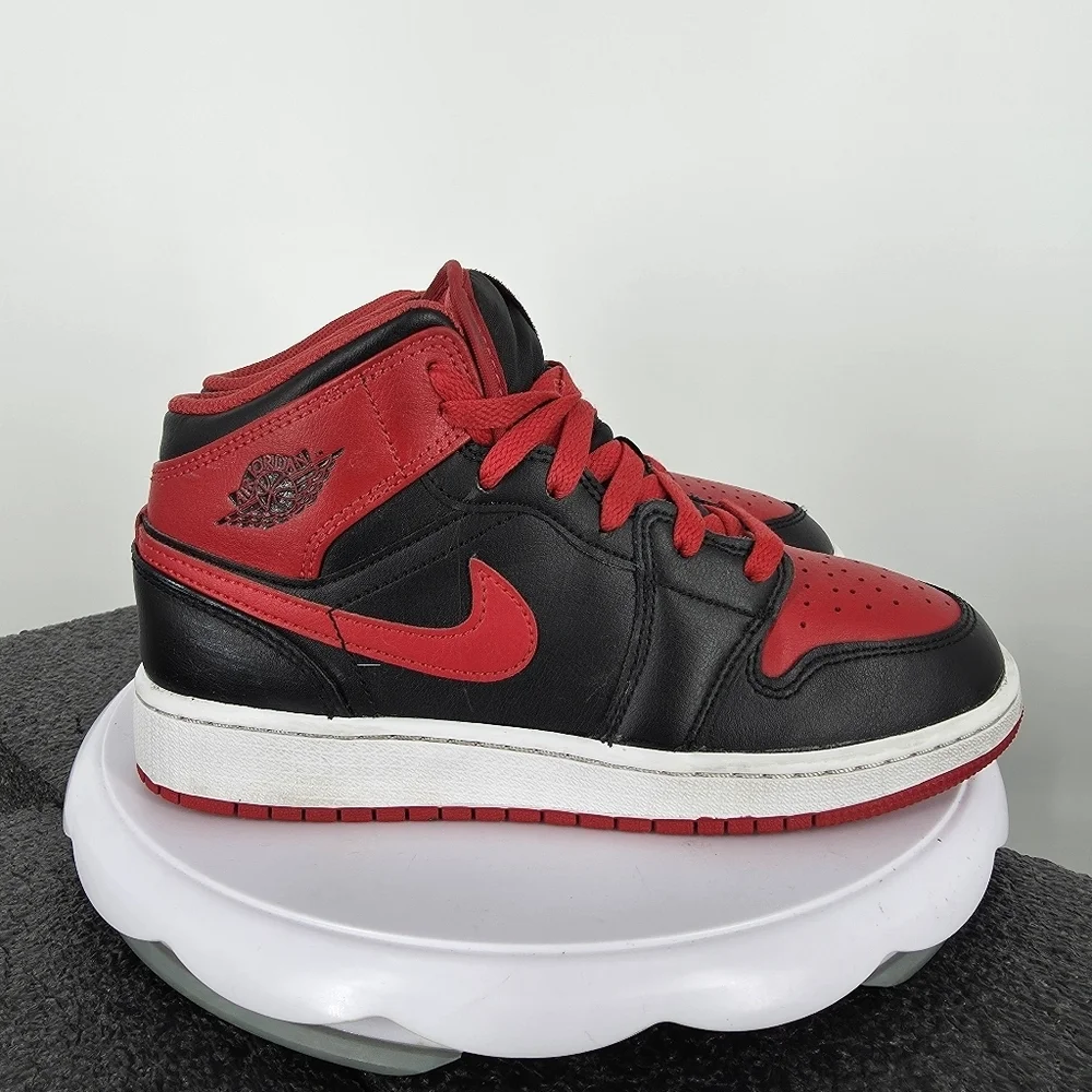 Nike Air Jordan 1 Mid GS Alternate Bred Black Red DQ8423-060 Shoes 5Y Women 6.5